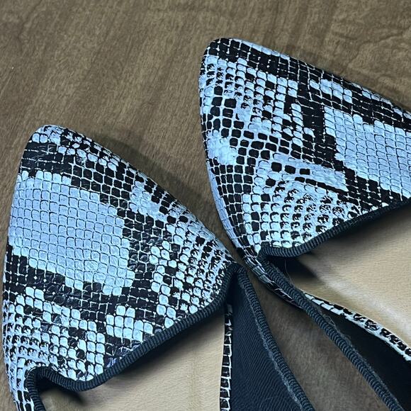 Bamboo Snakeskin Print Pointed Toe Flats 7.5 Loafers Y2K Slip On Shoe mobwife - Picture 3 of 11